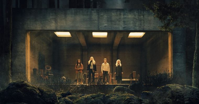 دانلود فیلم ناظران The Watchers با پخش آنلاین و دوبله فارسی
